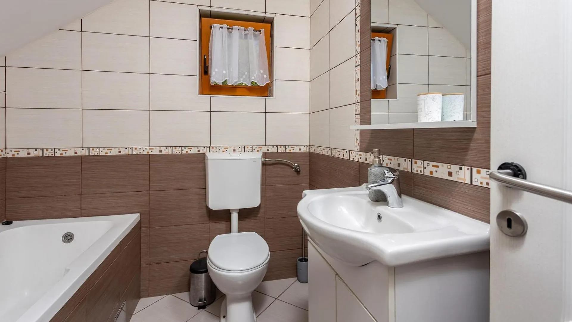 Nice Home In Lukovdol With Sauna Holiday home