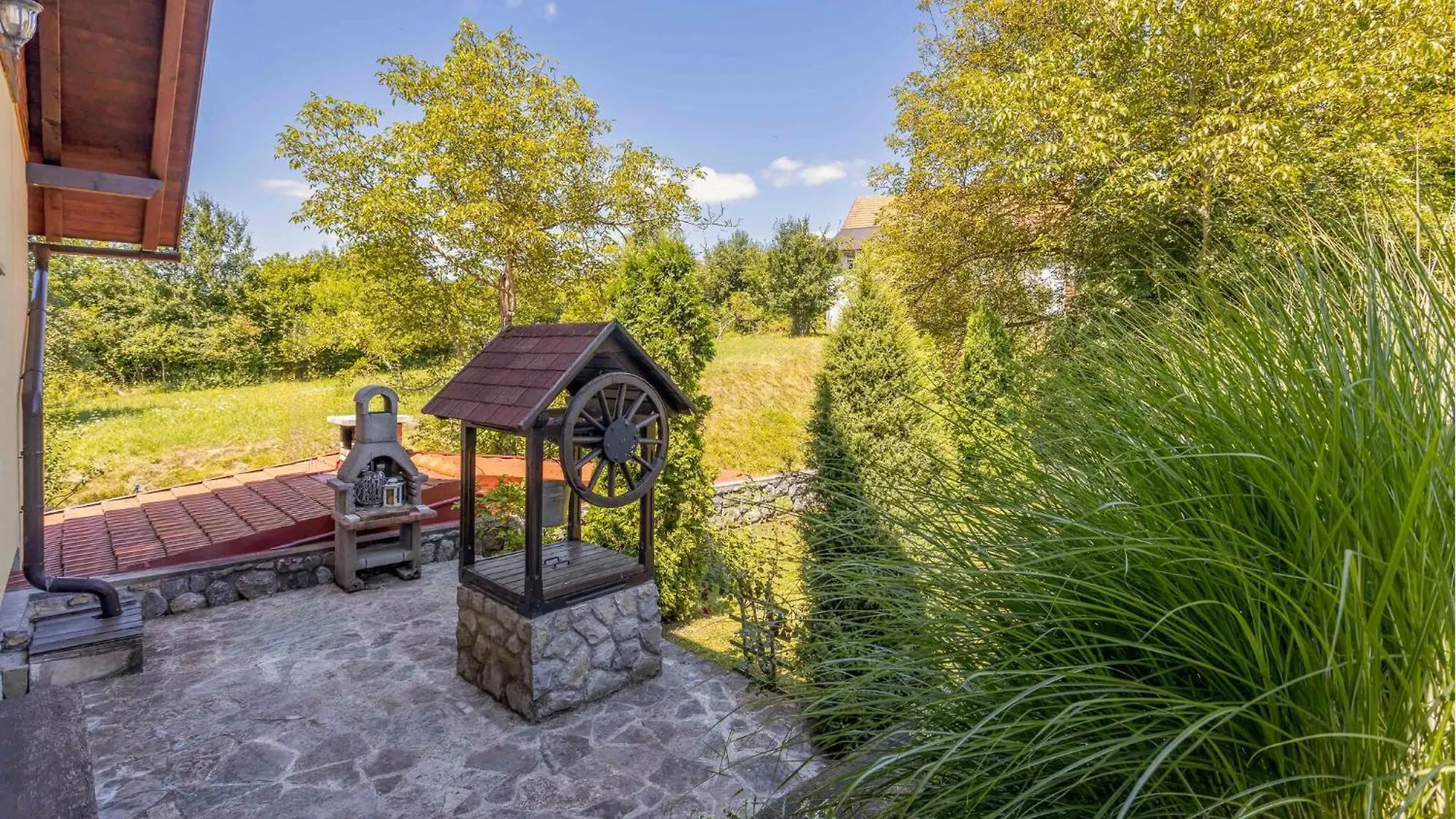 Nice Home In Lukovdol With Sauna