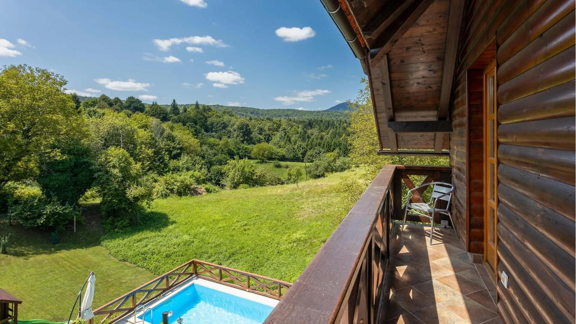 Nice Home In Lukovdol With Sauna