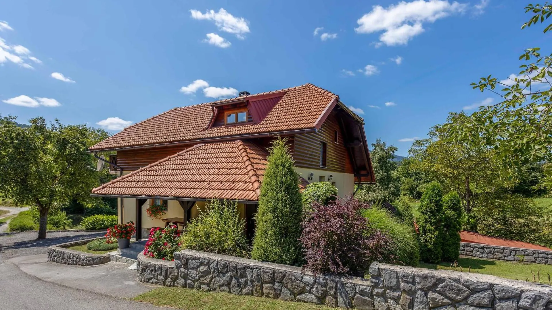 Holiday home Nice Home In Lukovdol With Sauna
