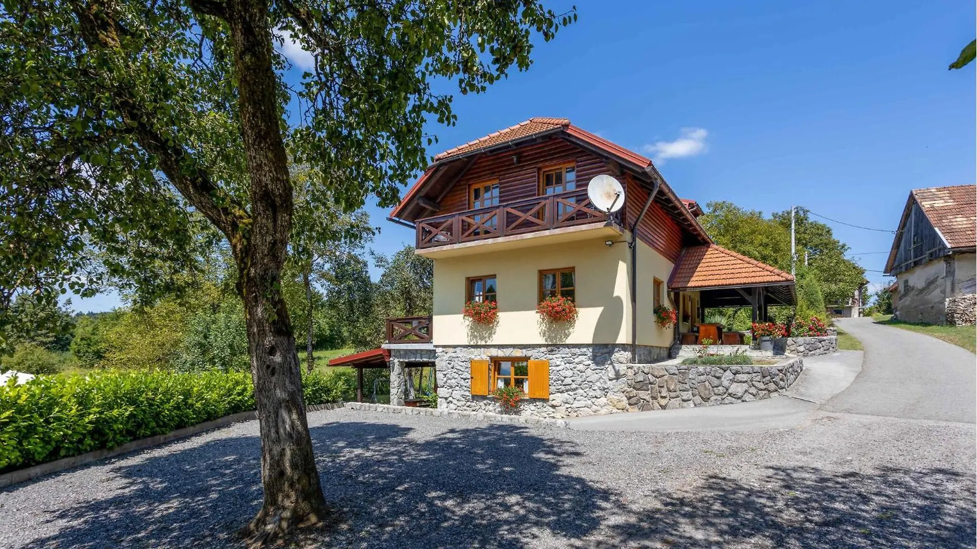 Nice Home In Lukovdol With Sauna 0*,