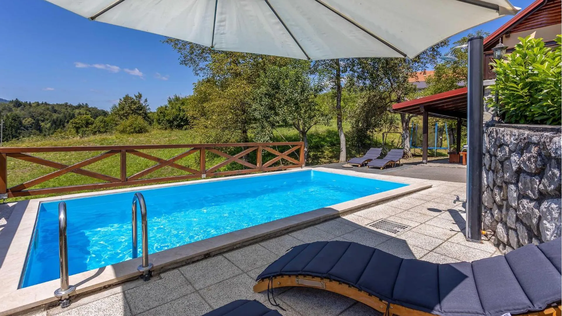 Nice Home In Lukovdol With Sauna Holiday home